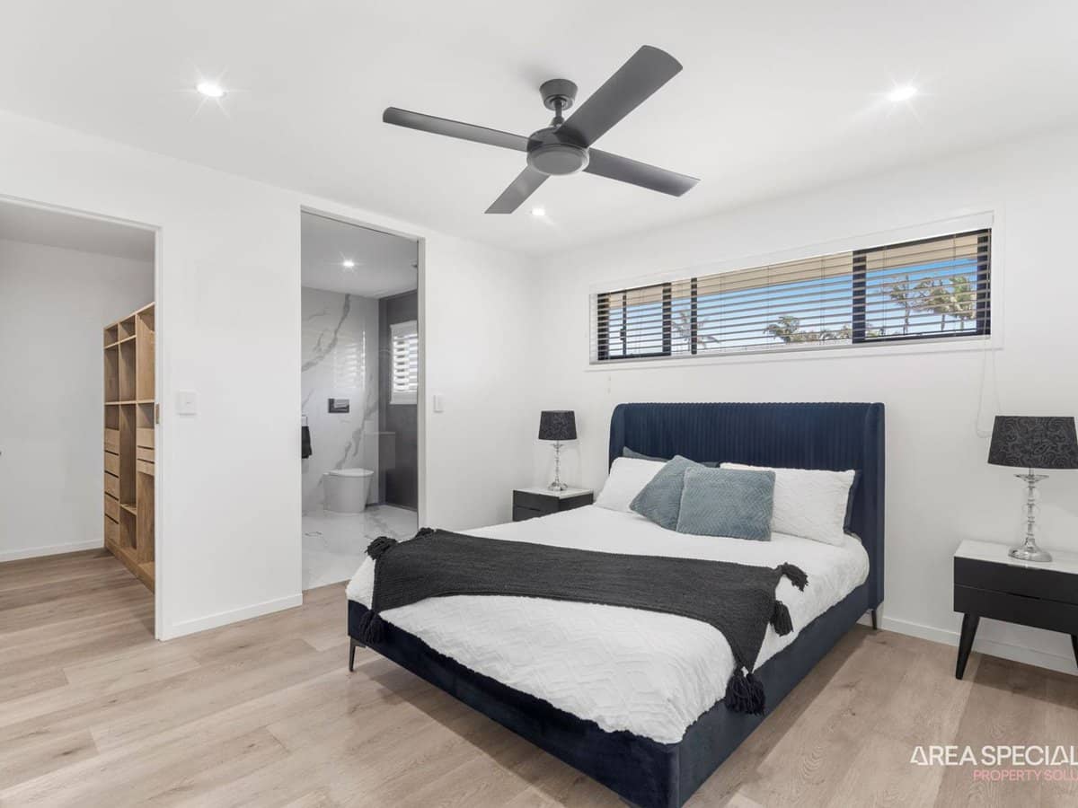 52 Pelican Parade, Jacobs Well - Thumbnail 29