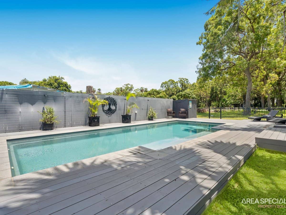 52 Pelican Parade, Jacobs Well - Thumbnail 10