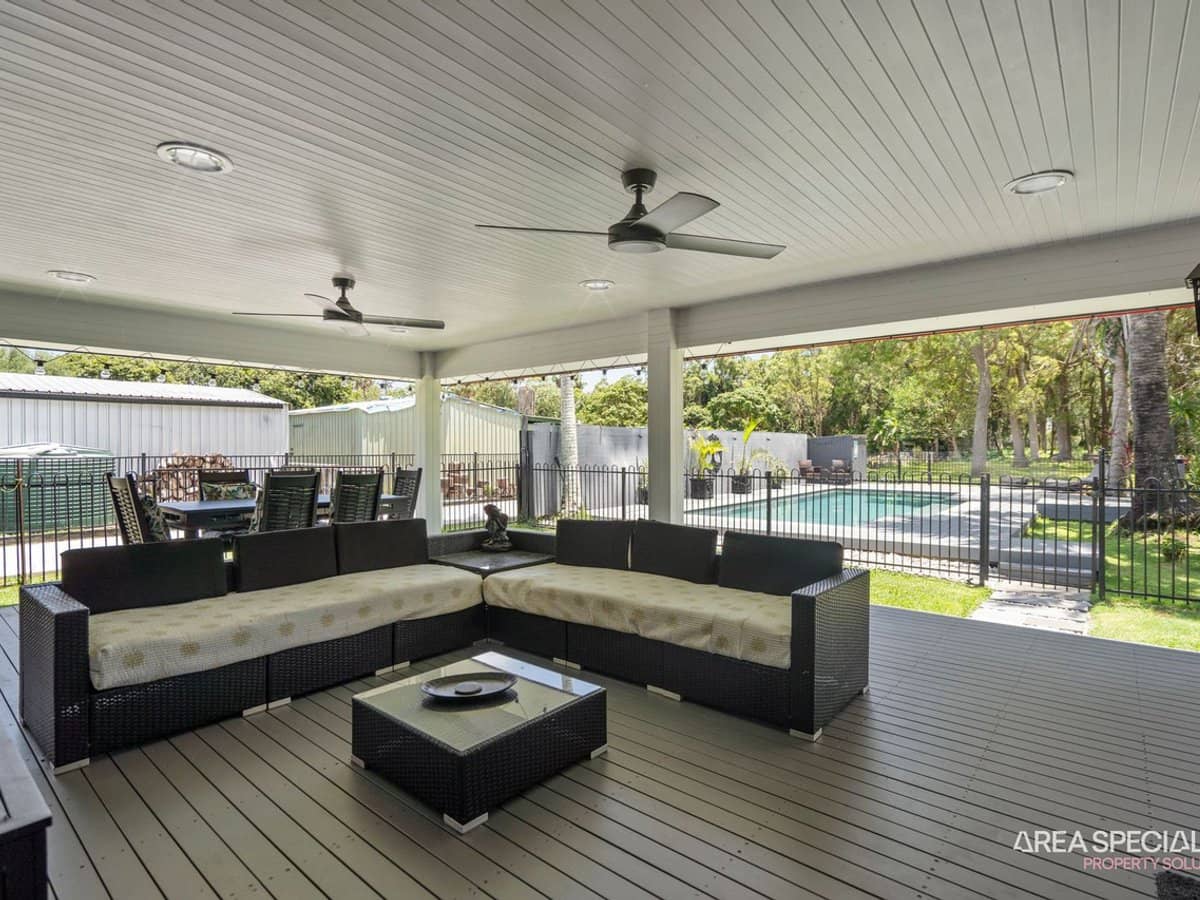 52 Pelican Parade, Jacobs Well - Thumbnail 13