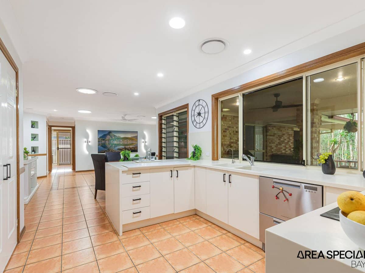 18 Wisteria Street, Ormiston - Thumbnail 6