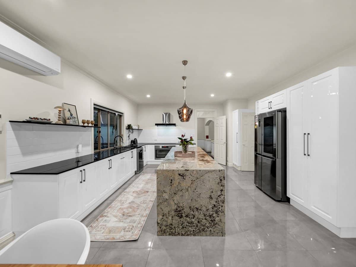 300 Teviot Road, CARBROOK - Thumbnail 11