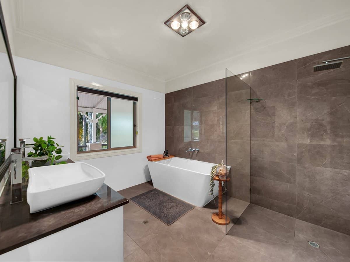 300 Teviot Road, CARBROOK - Thumbnail 24