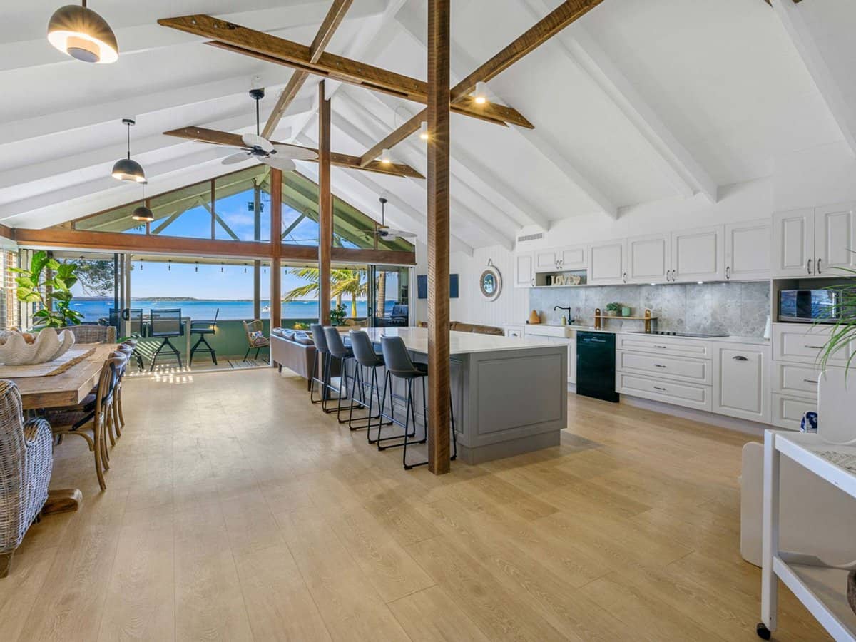 10 Wilson Lane, Victoria Point - Thumbnail 1