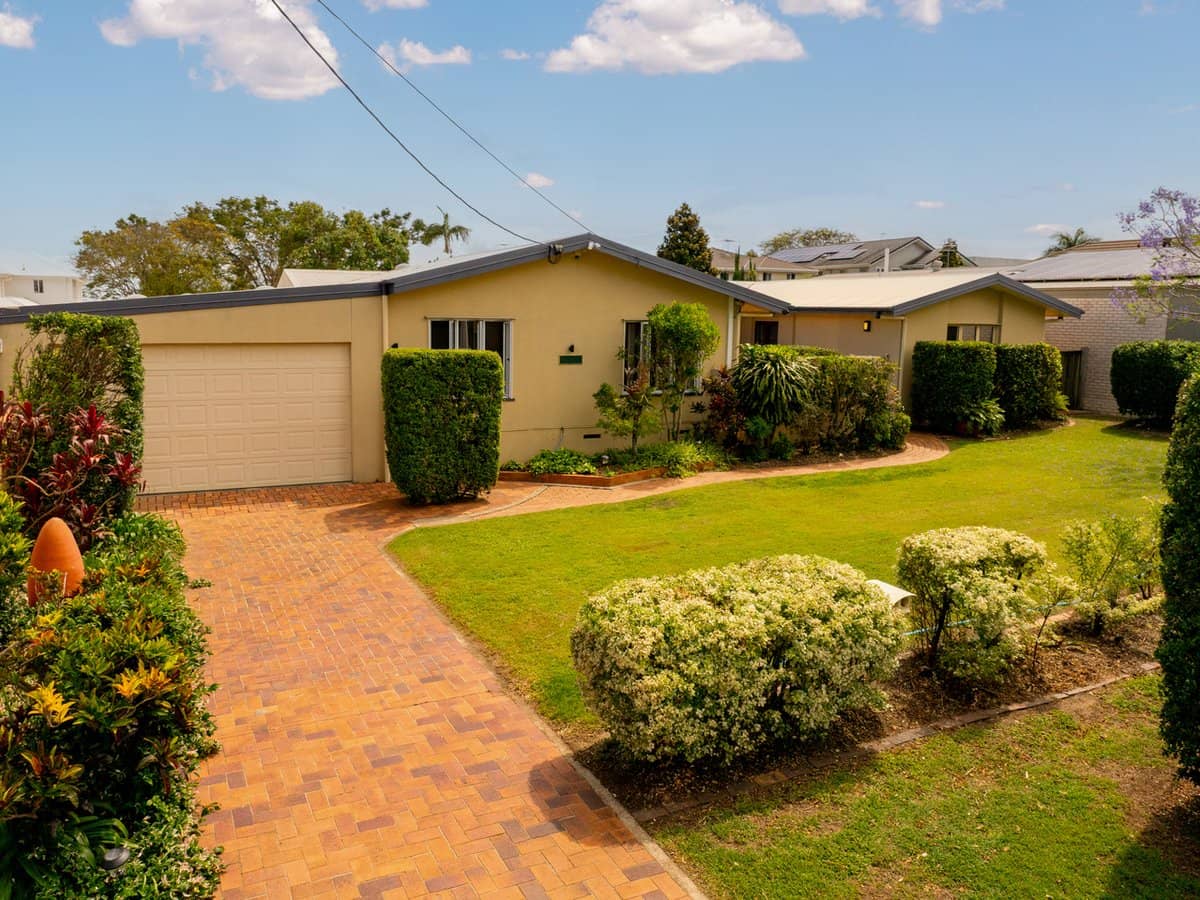 28 Craigan Crescent, ASPLEY - Thumbnail 2