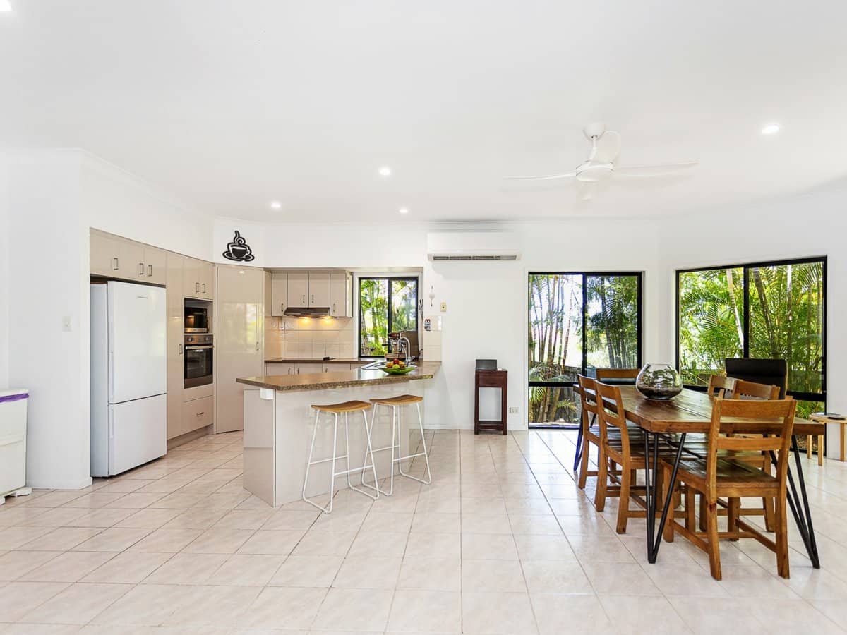 36 Mapleton Circuit, VARSITY LAKES - Thumbnail 2