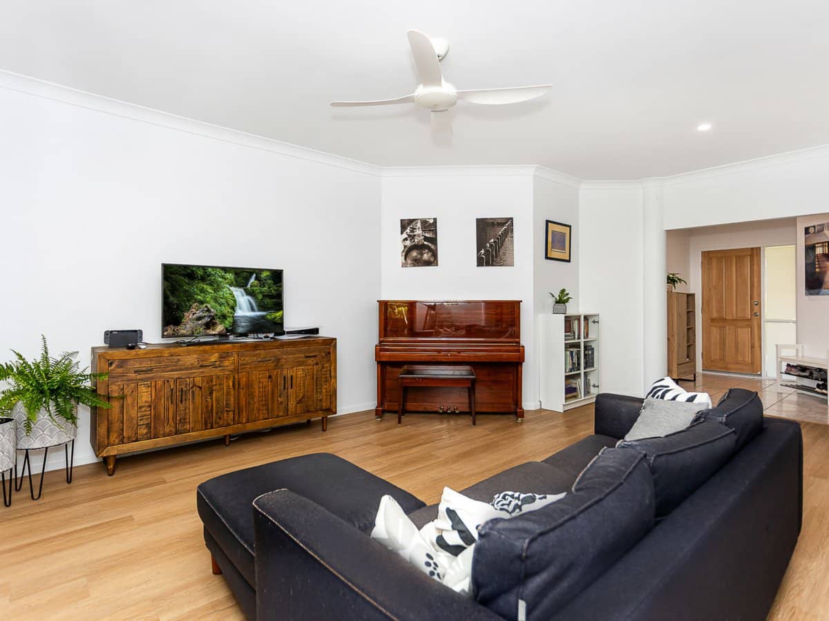 36 Mapleton Circuit, VARSITY LAKES - Thumbnail 11