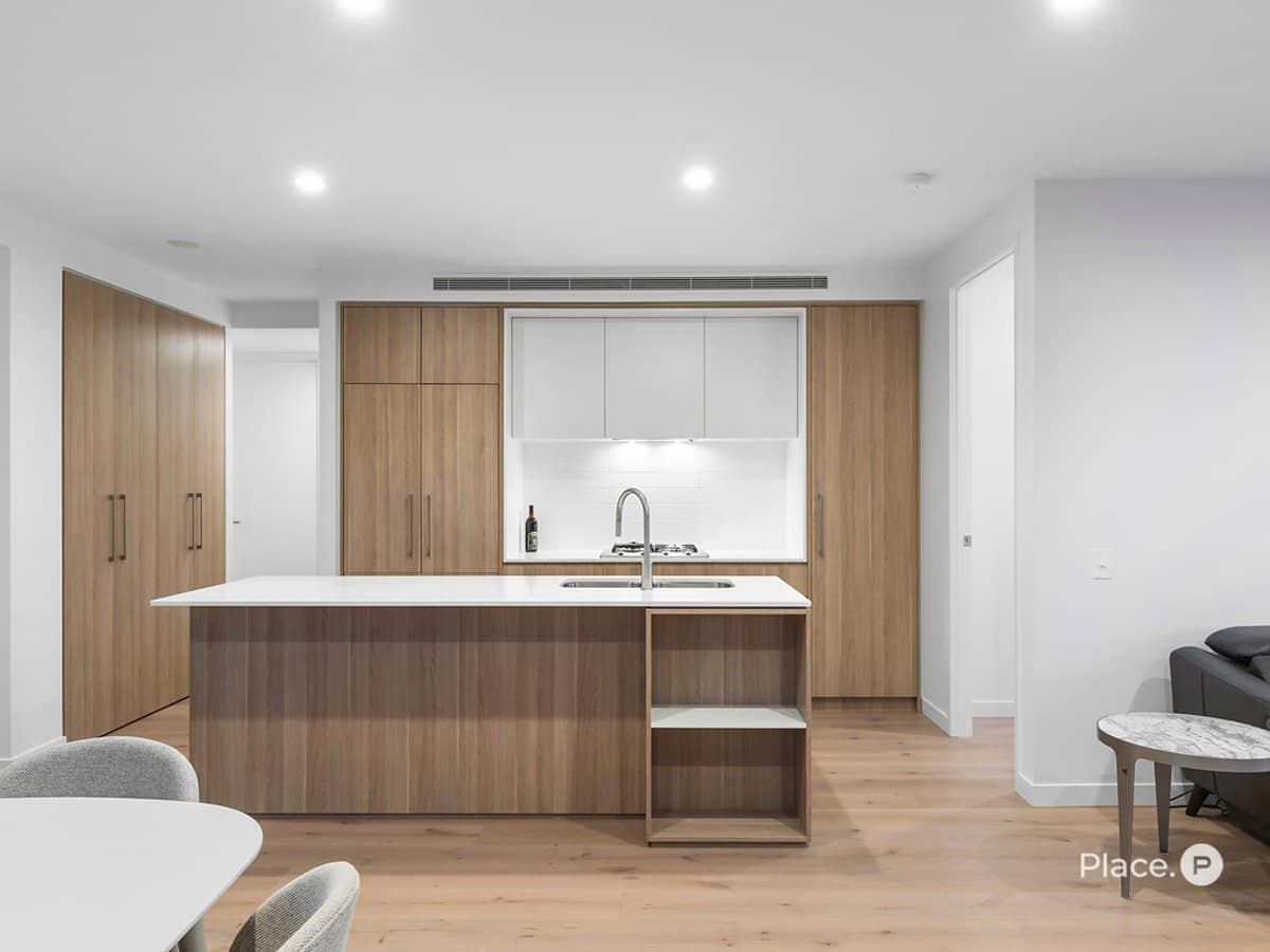 140 Wellington Road, East Brisbane - Thumbnail 2