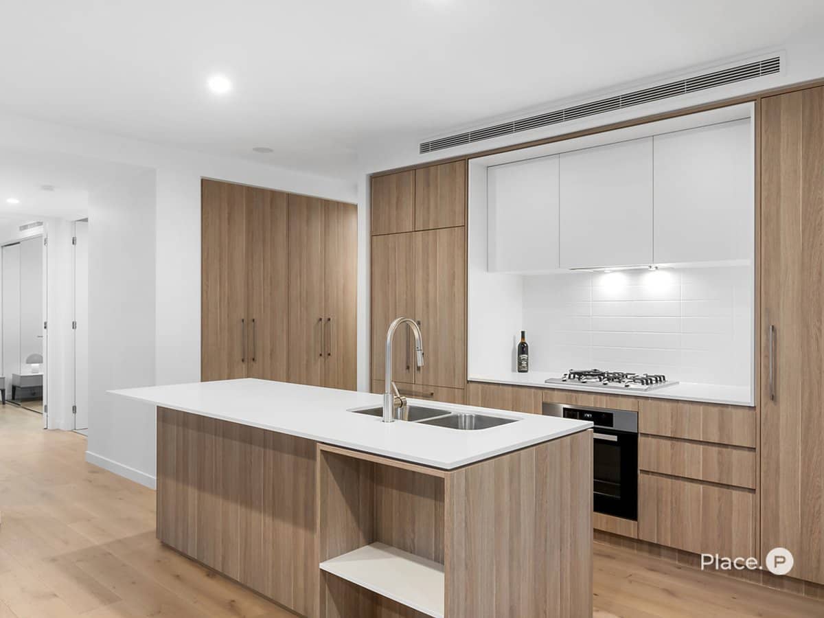 140 Wellington Road, East Brisbane - Thumbnail 3