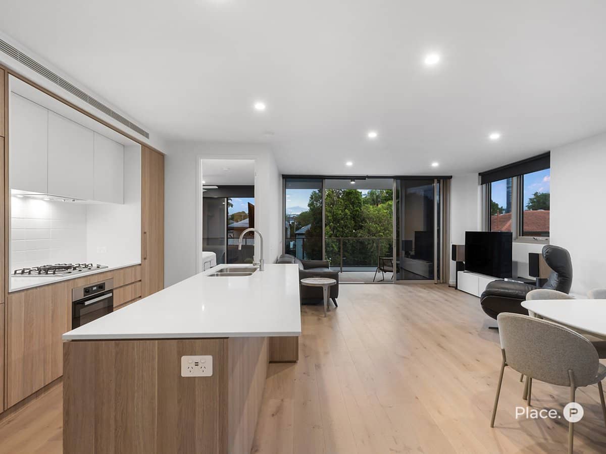 140 Wellington Road, East Brisbane - Thumbnail 5