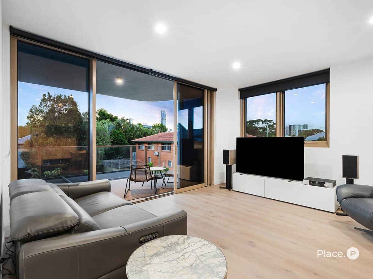 140 Wellington Road, East Brisbane - Thumbnail 8