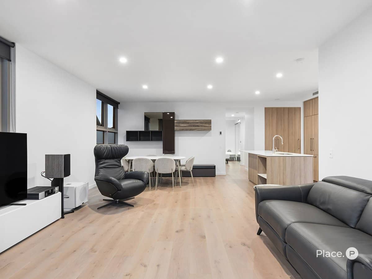 140 Wellington Road, East Brisbane - Thumbnail 9