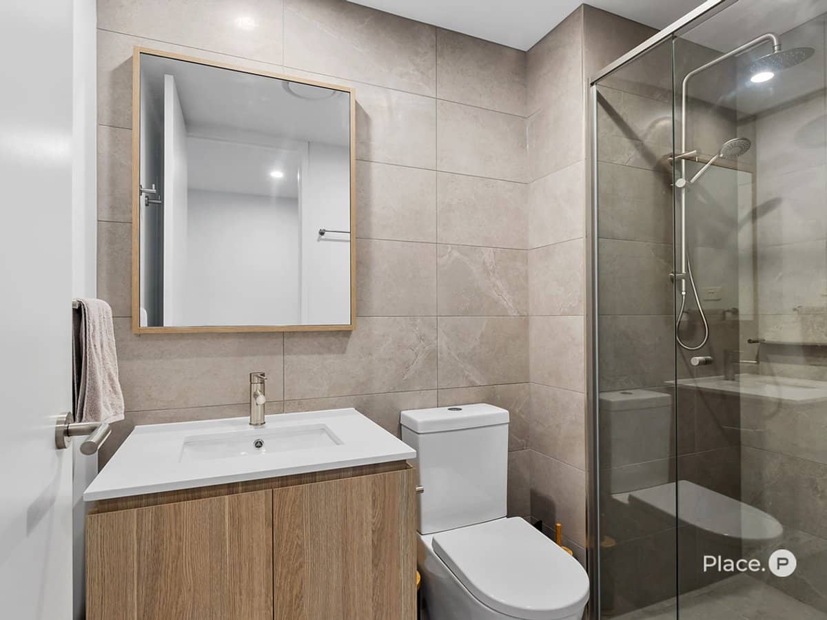 140 Wellington Road, East Brisbane - Thumbnail 14