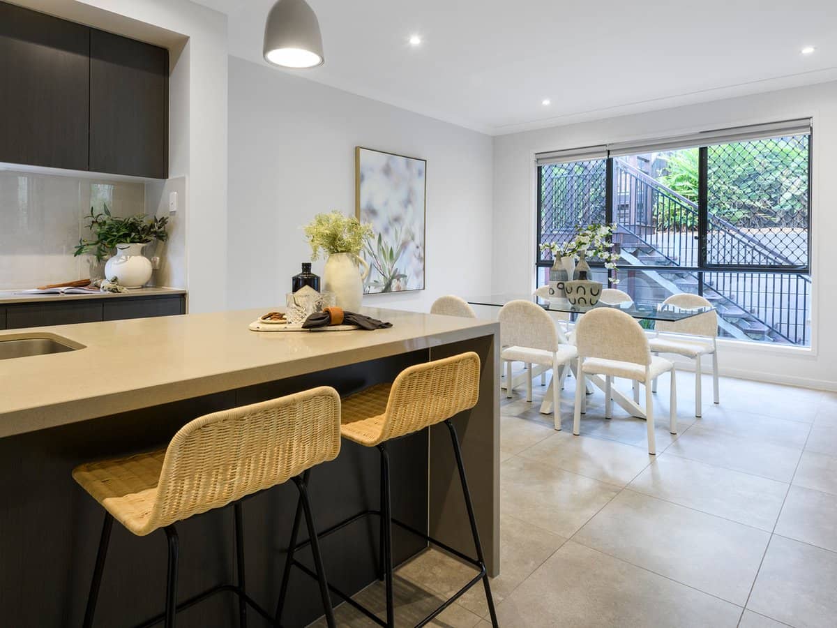 37 Panorama Street, ASHGROVE - Thumbnail 6