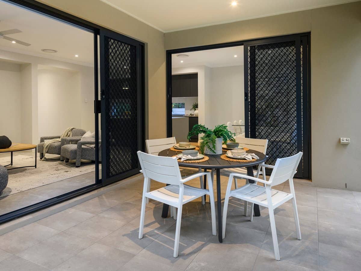 37 Panorama Street, ASHGROVE - Thumbnail 25