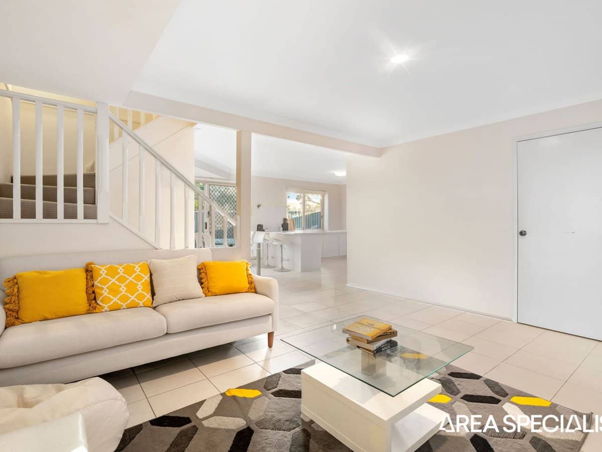 118 Highfield Drive, Merrimac - Thumbnail 3