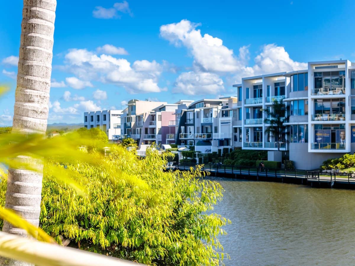 2/251 Varsity Parade, VARSITY LAKES - Thumbnail 9