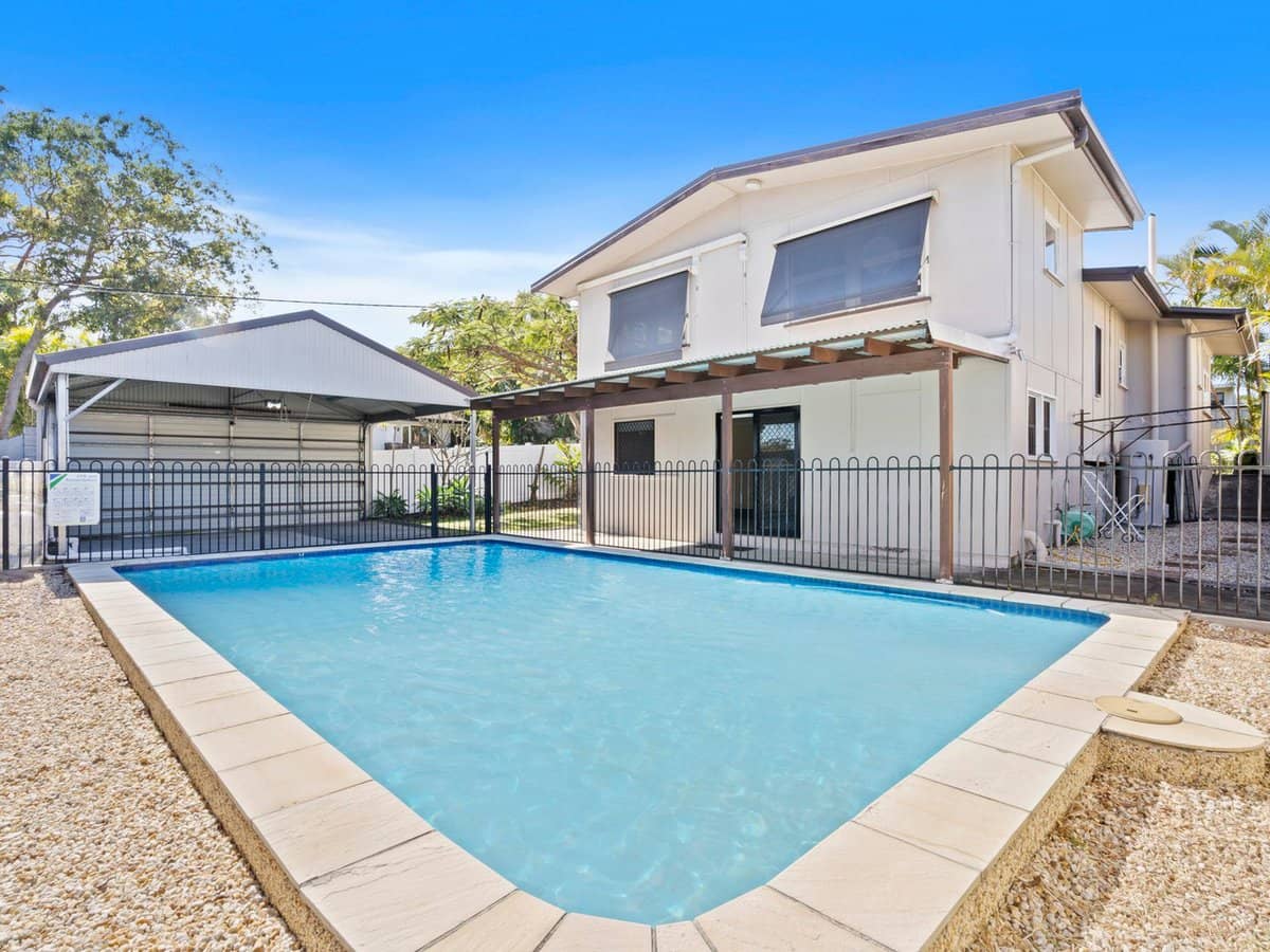 53 Deakin Avenue, Southport - Thumbnail 11