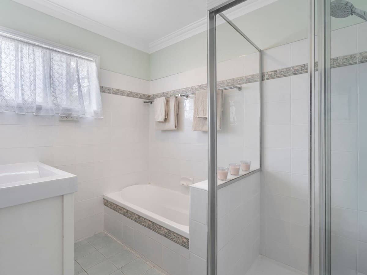 9 Burloo Crescent, FERNY HILLS - Thumbnail 10