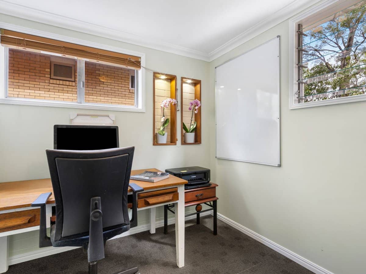 9 Burloo Crescent, FERNY HILLS - Thumbnail 15