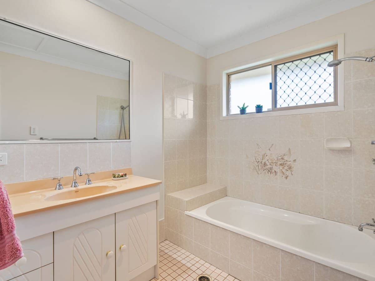 19 Malachite Street, KEPERRA - Thumbnail 10