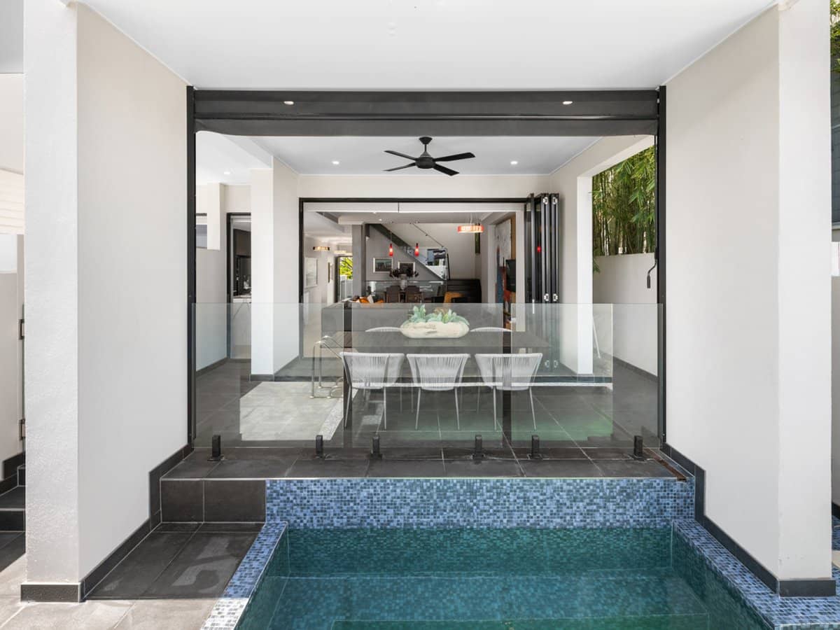 81A Stuart Street, Bulimba - Thumbnail 9