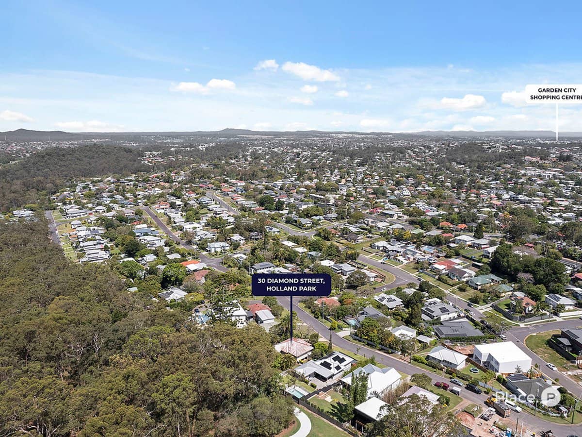 30 Diamond Street, Holland Park - Thumbnail 5