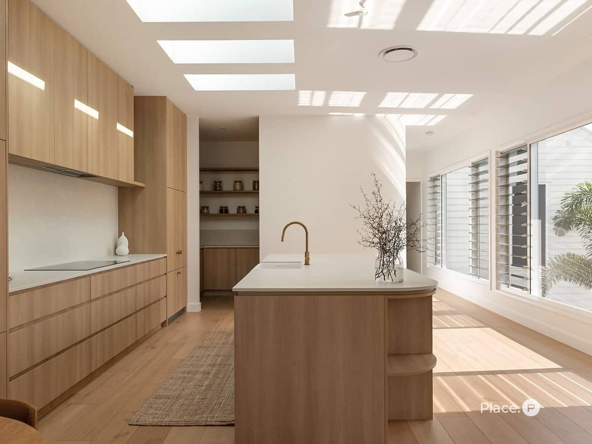 86 Brisbane Street, Bulimba - Thumbnail 2