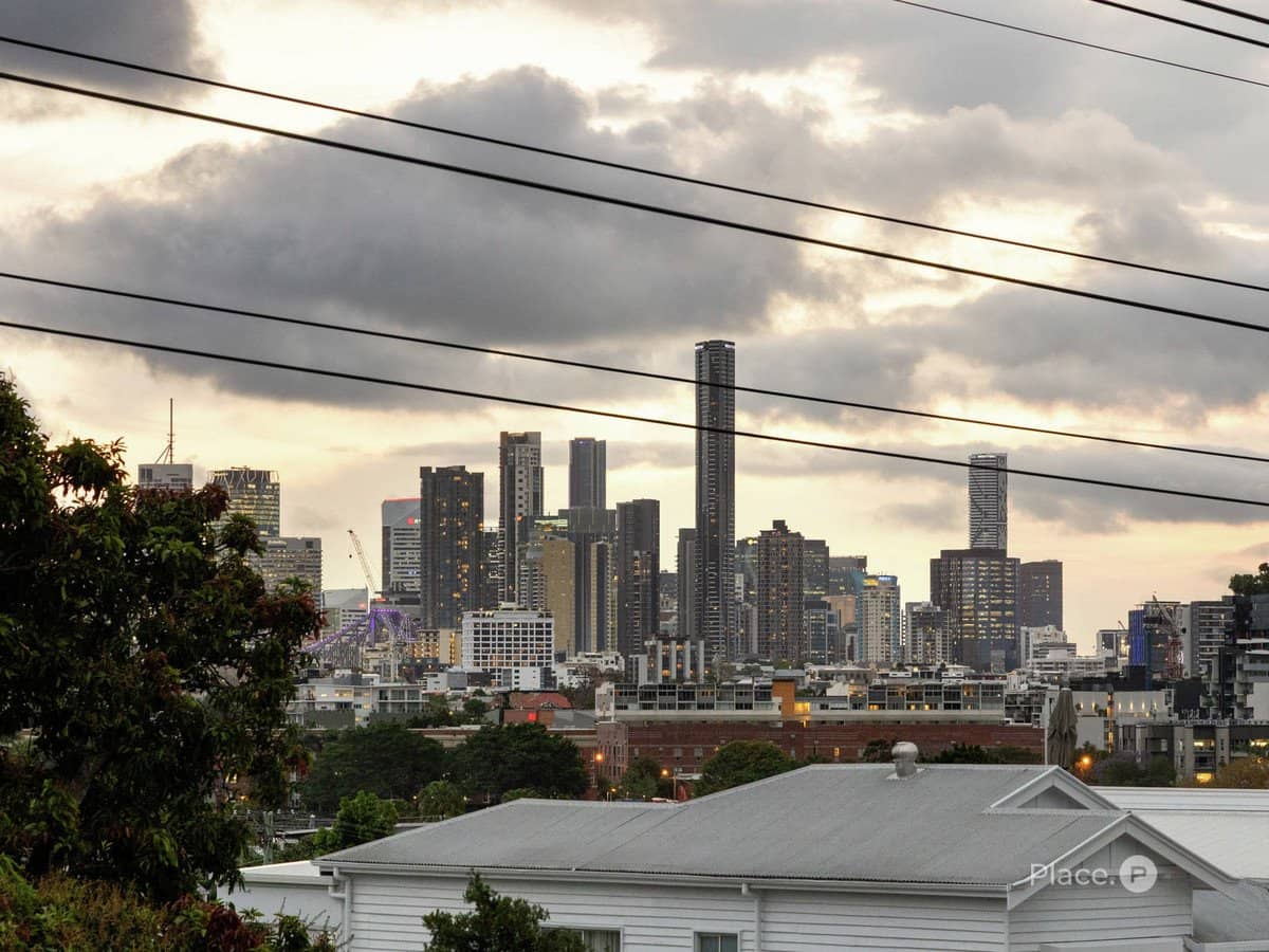 86 Brisbane Street, Bulimba - Thumbnail 5