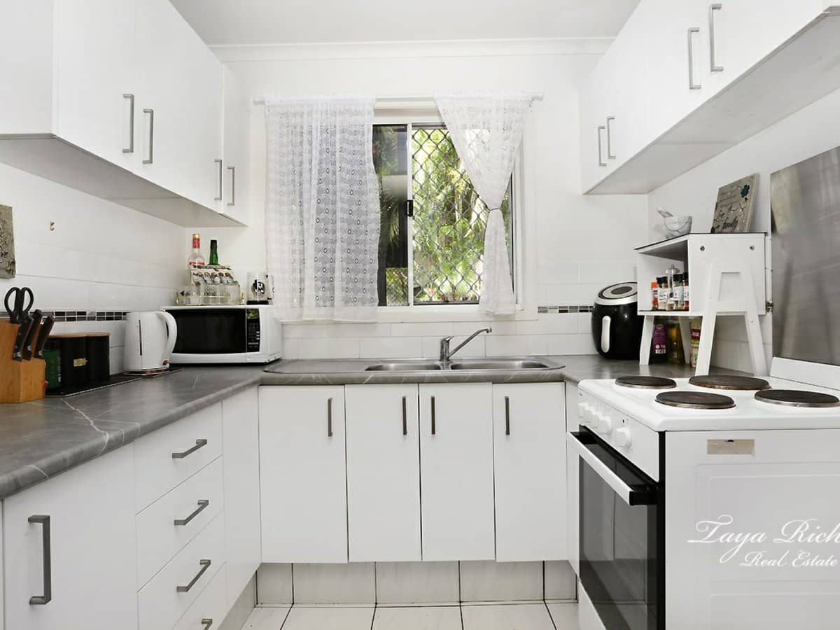 8 Gooding Drive, MERRIMAC - Thumbnail 4