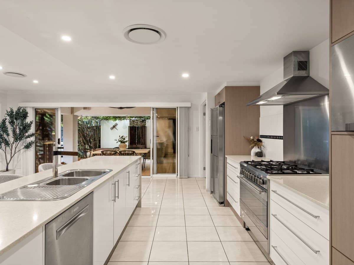 16 Brisbane Corso, Fairfield - Thumbnail 18