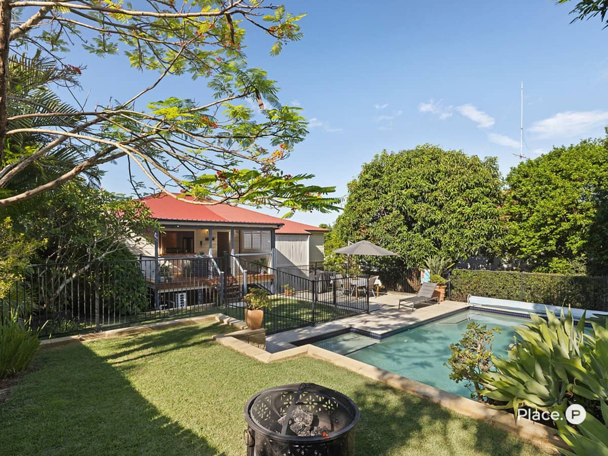 277 Chatsworth Road, Coorparoo - Thumbnail 3