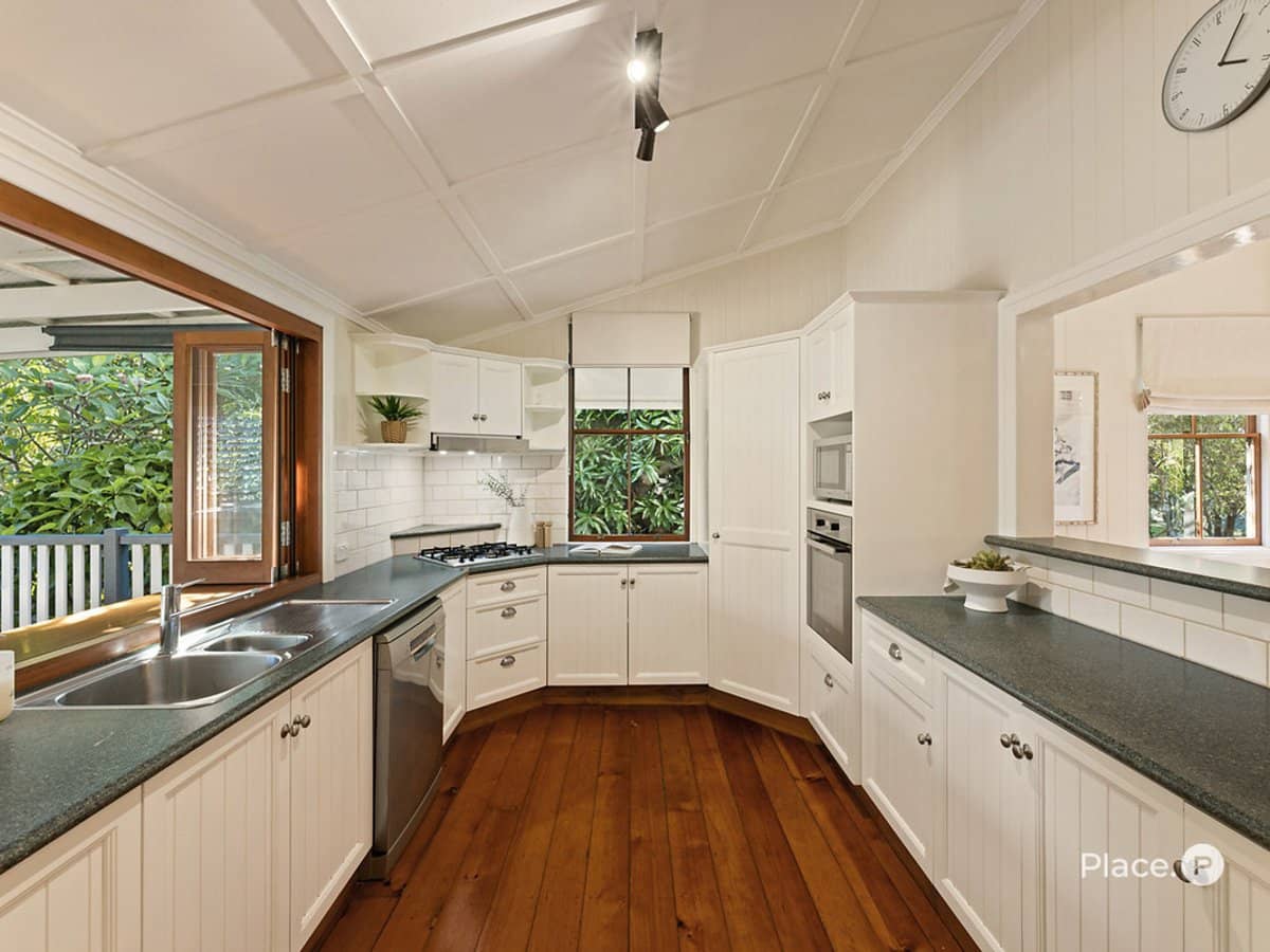 277 Chatsworth Road, Coorparoo - Thumbnail 8