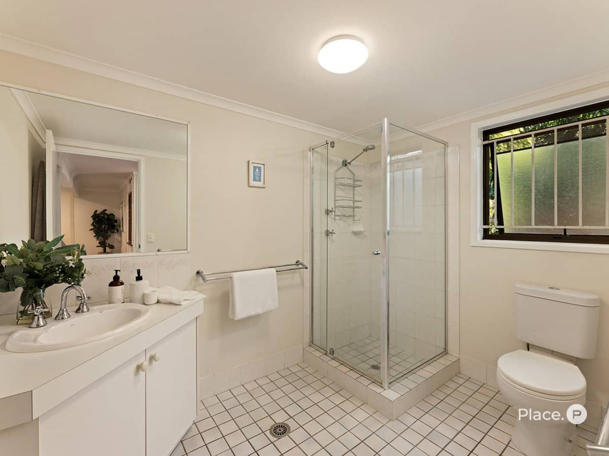 277 Chatsworth Road, Coorparoo - Thumbnail 17