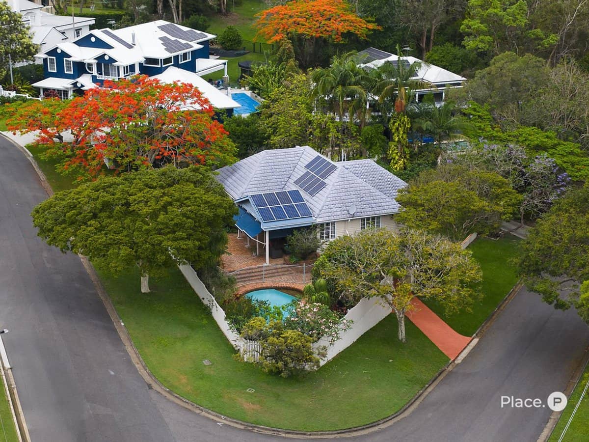 54 Octantis Street, Coorparoo - Thumbnail 3