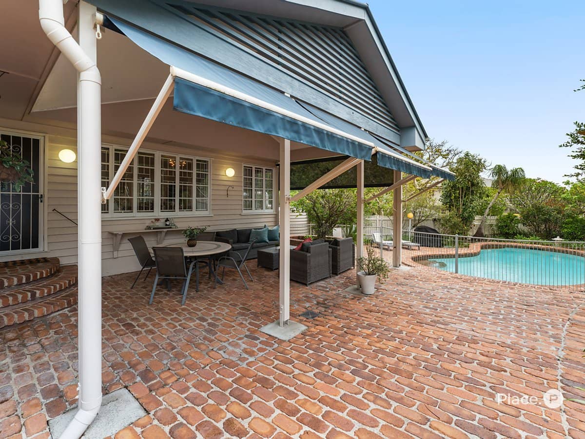 54 Octantis Street, Coorparoo - Thumbnail 4