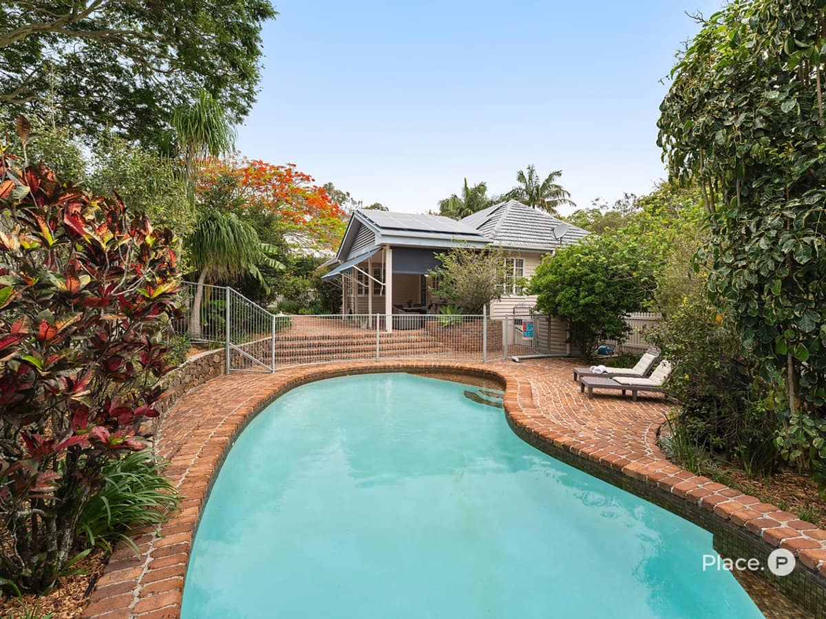 54 Octantis Street, Coorparoo - Thumbnail 5