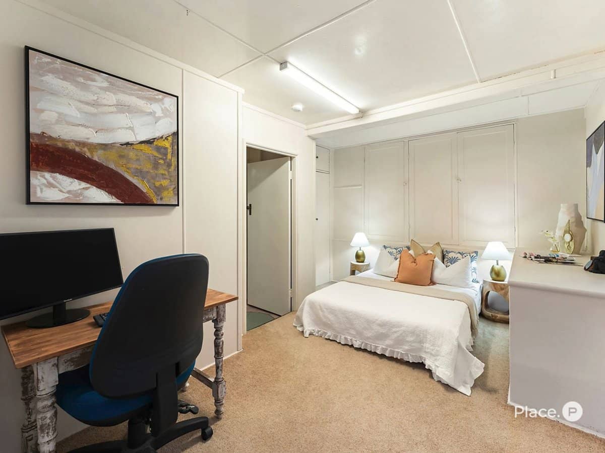 54 Octantis Street, Coorparoo - Thumbnail 14