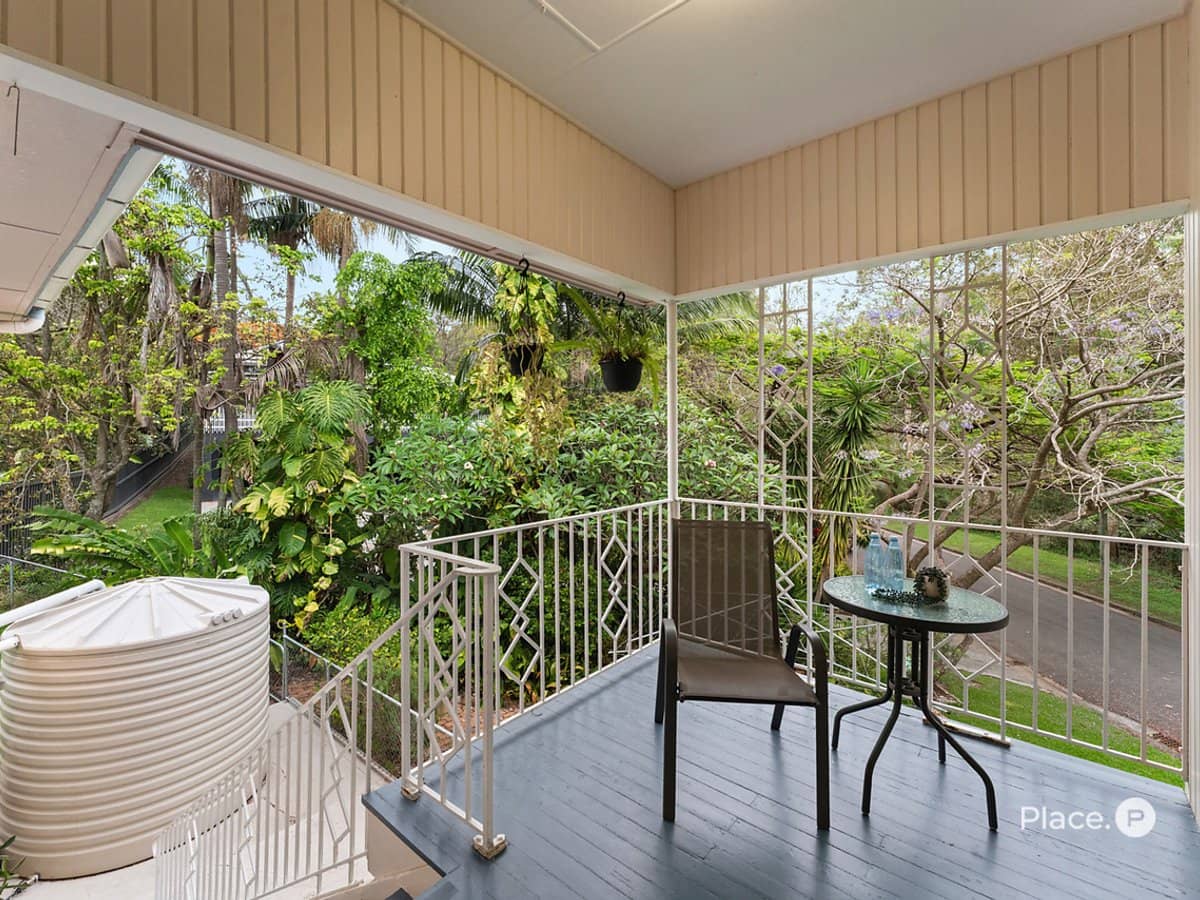 54 Octantis Street, Coorparoo - Thumbnail 16