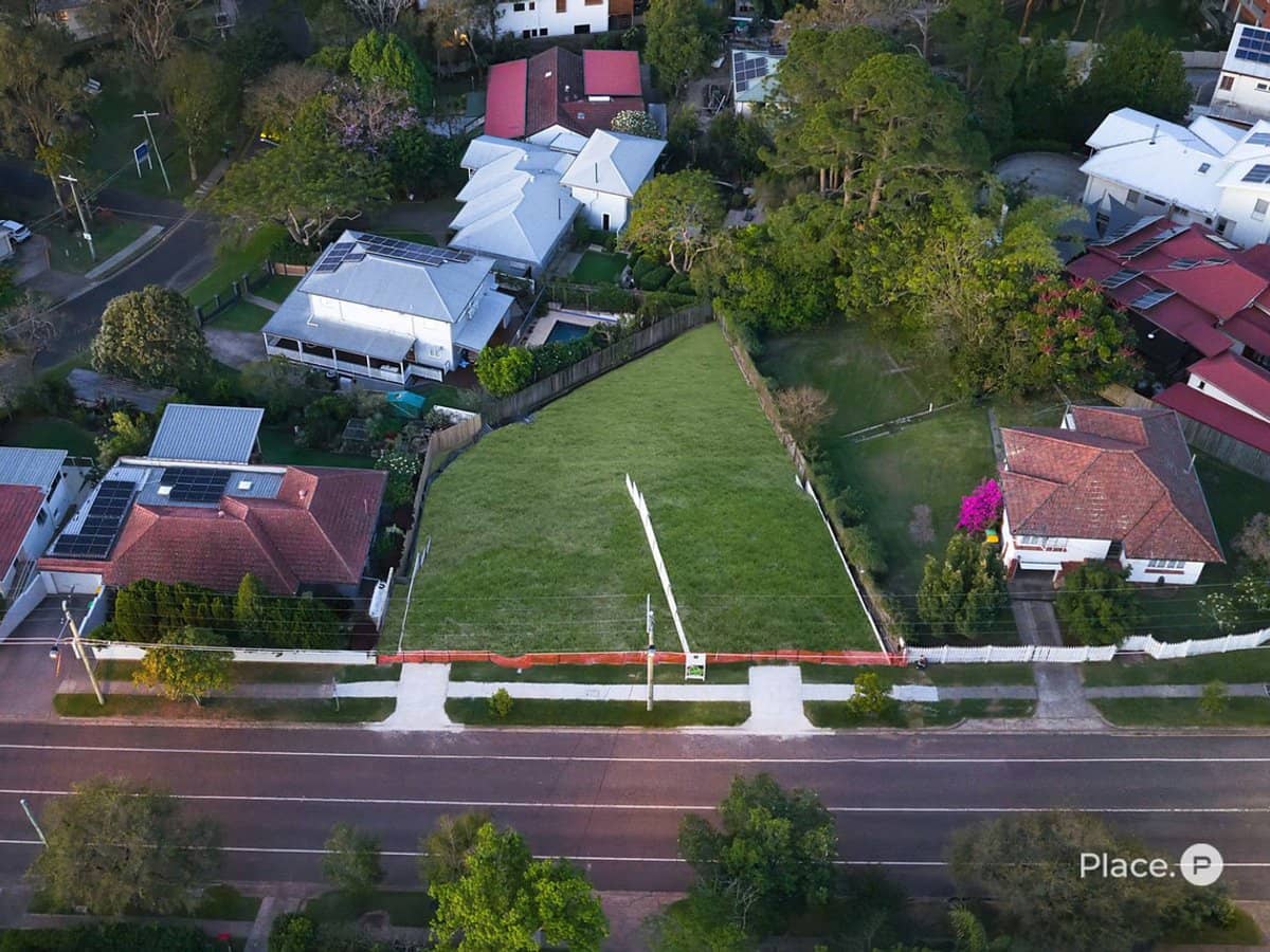 522-524 Cavendish Road, Coorparoo - Thumbnail 3