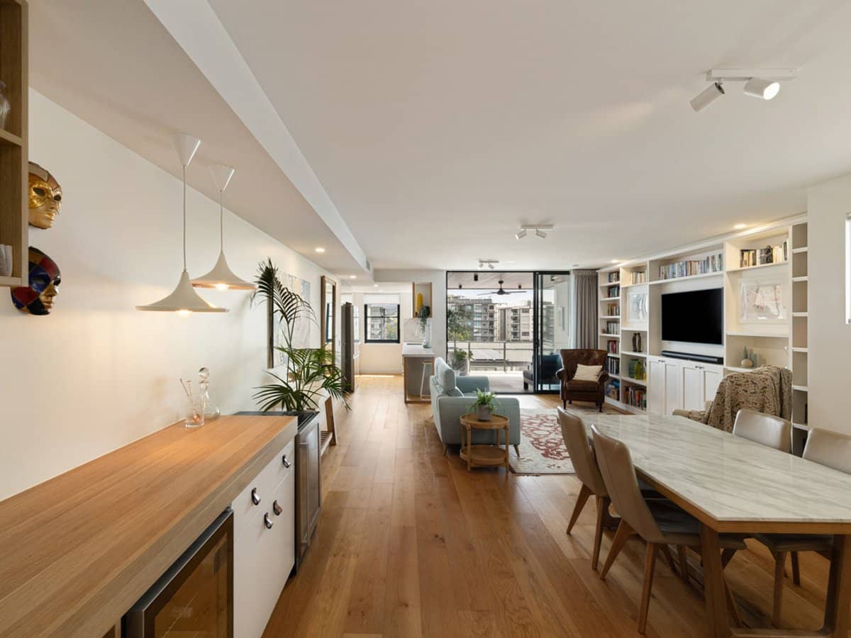 12 Bailey Street, West End - Thumbnail 3