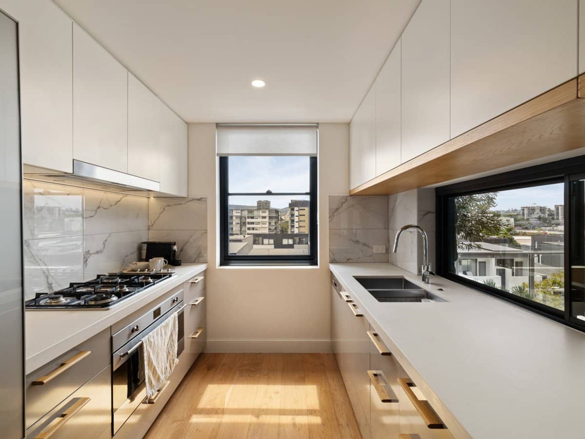 12 Bailey Street, West End - Thumbnail 8