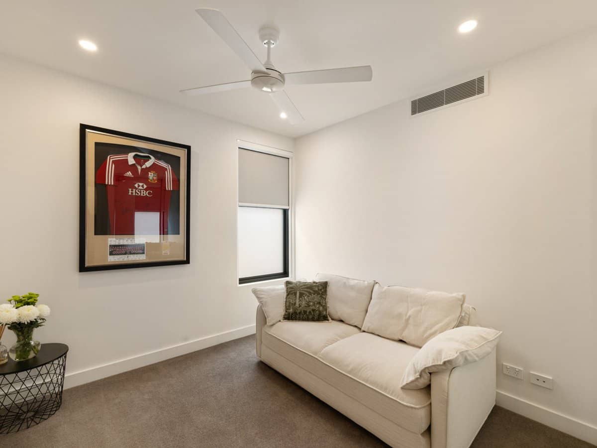 12 Bailey Street, West End - Thumbnail 14