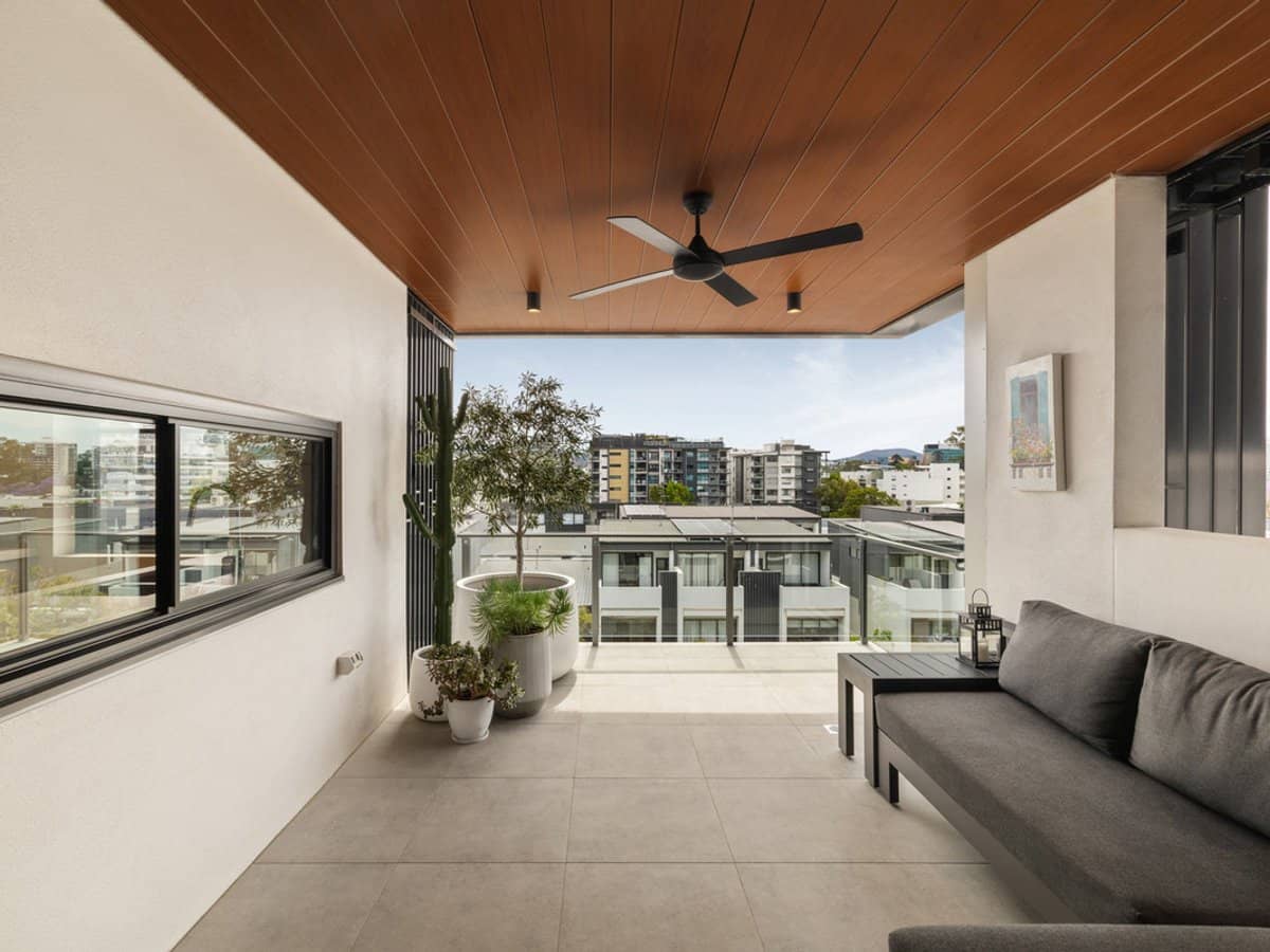 12 Bailey Street, West End - Thumbnail 16