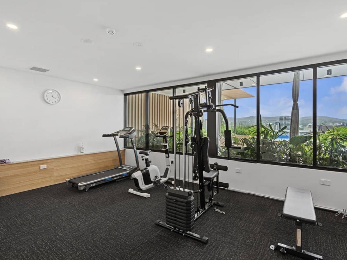 12 Bailey Street, West End - Thumbnail 18