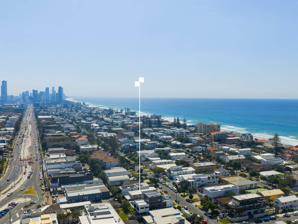 24 Petrel Avenue, MERMAID BEACH - Thumbnail 4