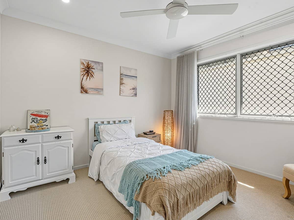 24 Petrel Avenue, MERMAID BEACH - Thumbnail 15