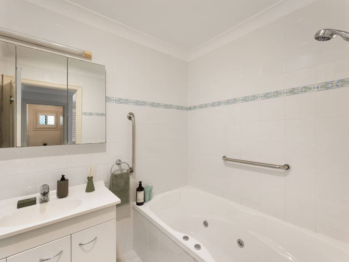 105 Stephen Street, Camp Hill - Thumbnail 13