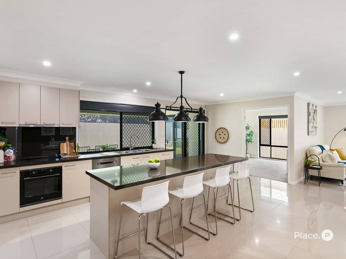 81 Kenilworth Place, Carindale - Thumbnail 4