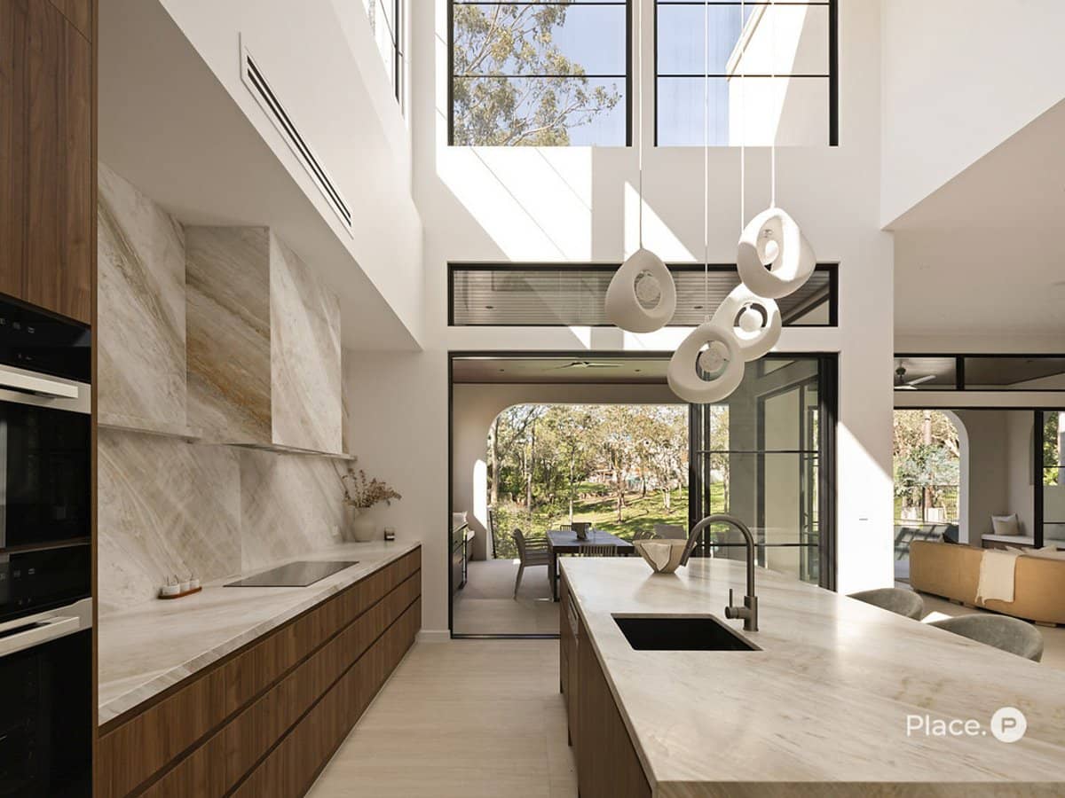 22 Solar Street, Coorparoo - Thumbnail 2