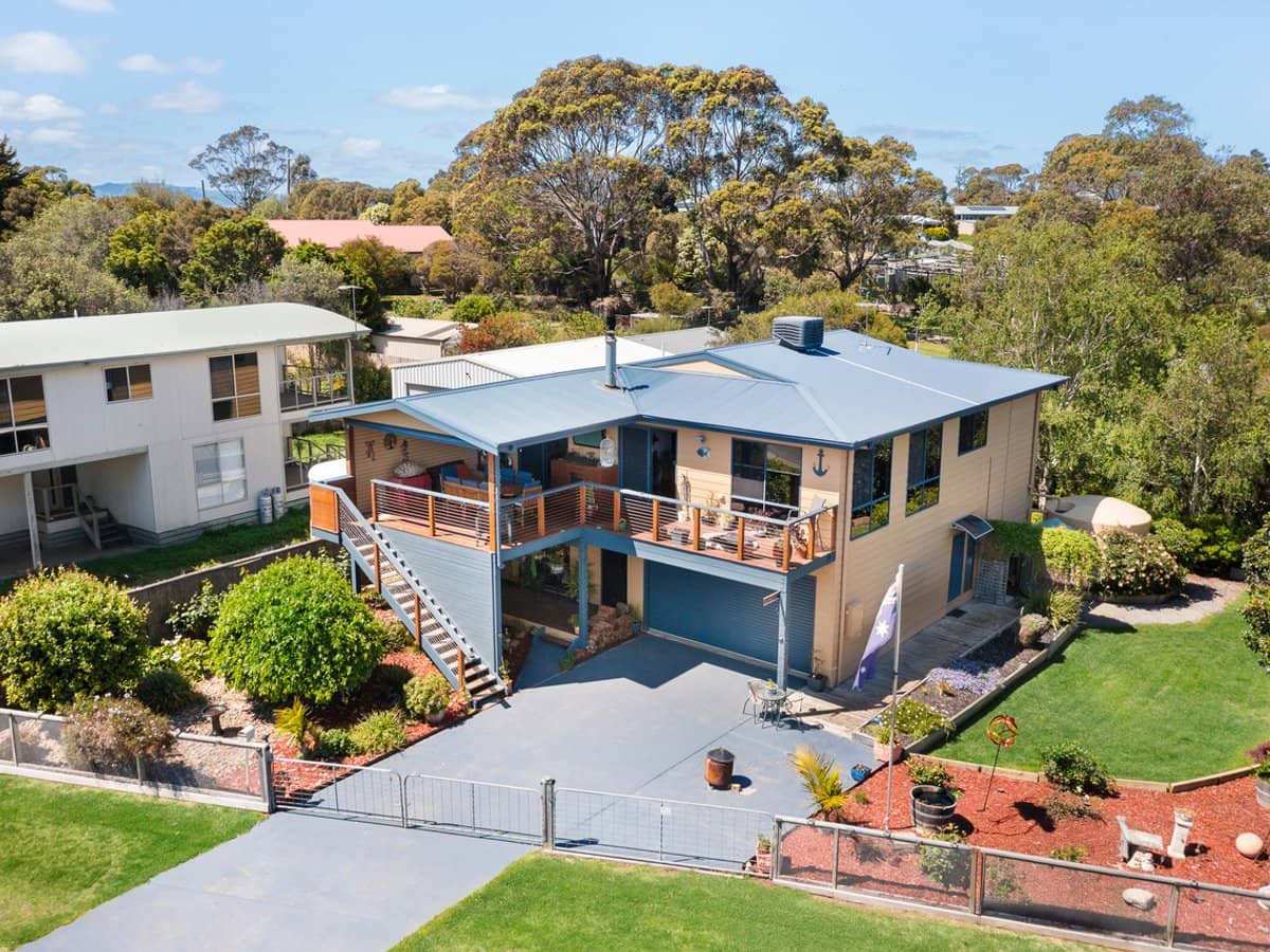 5 Wetherall Drive, CORINELLA - Thumbnail 1